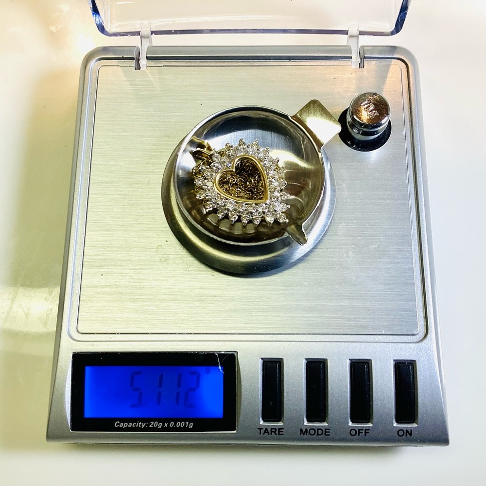 Gold Heart Diamond Pendant - Picture 9 of 11